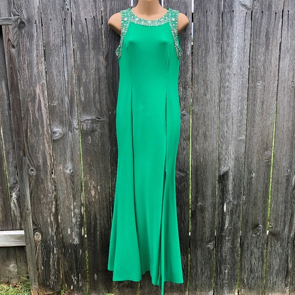 Ignite Evenings Dresses & Skirts - Ignite Evenings M Emerald Green Beaded Formal Gown